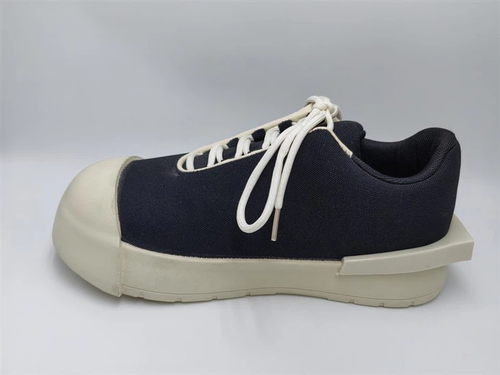 Fashion Black Shoes